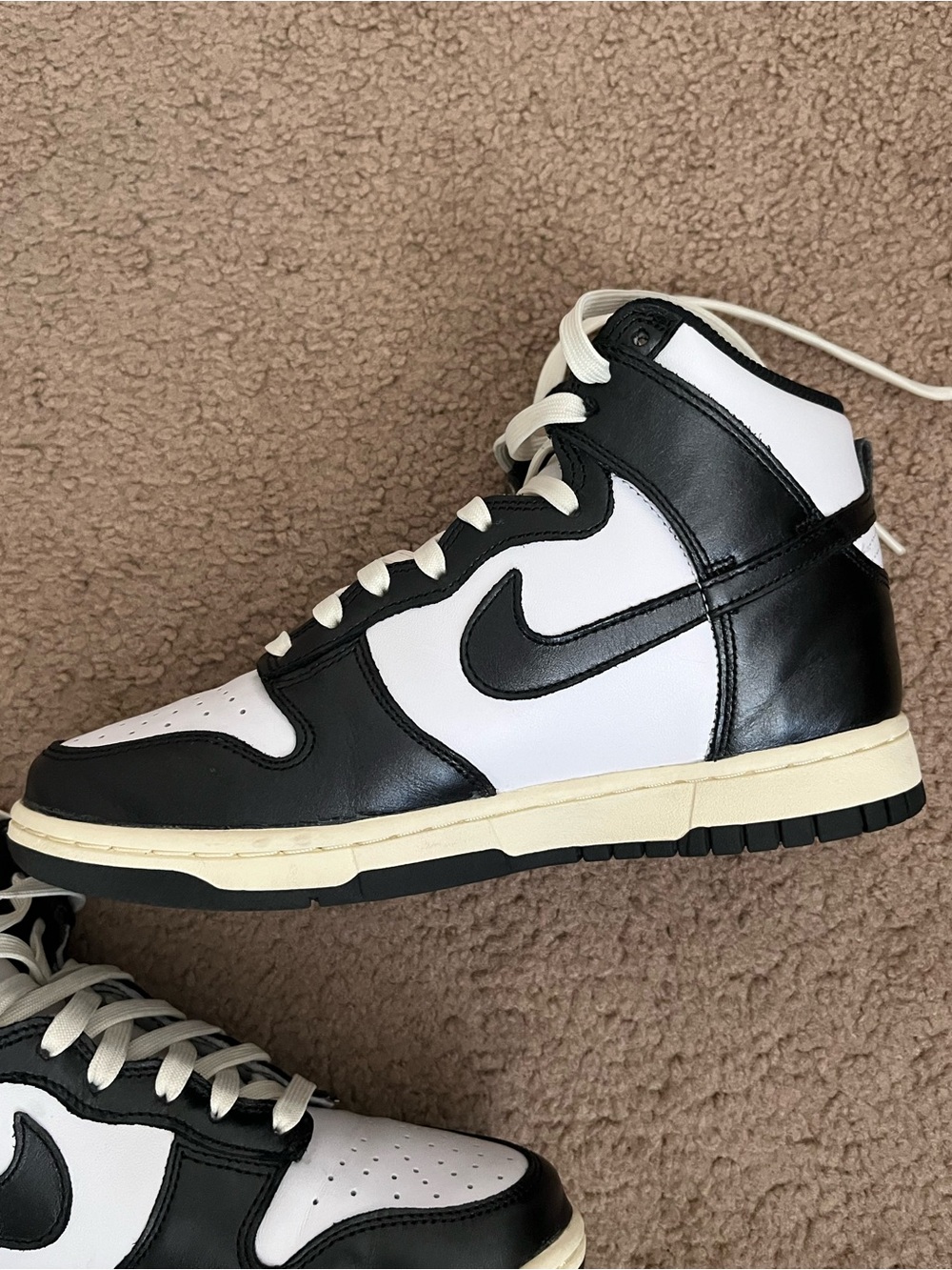NIKE DUNK HIGH WOMENS SIZE 7.5 BLACK Style#: DQ8581‌-‌100